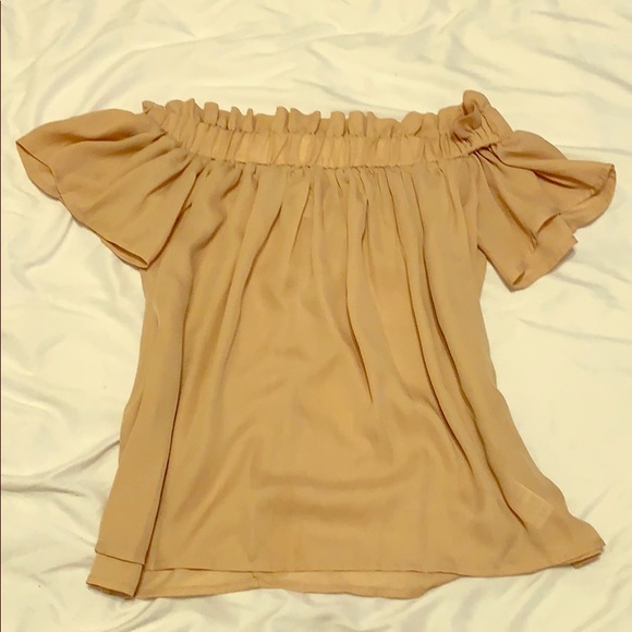 Lucca Couture Tops - Super feminine blush pink off the shoulder top π Lucca Couture Tops - Super feminine blush pink off the shoulder top π